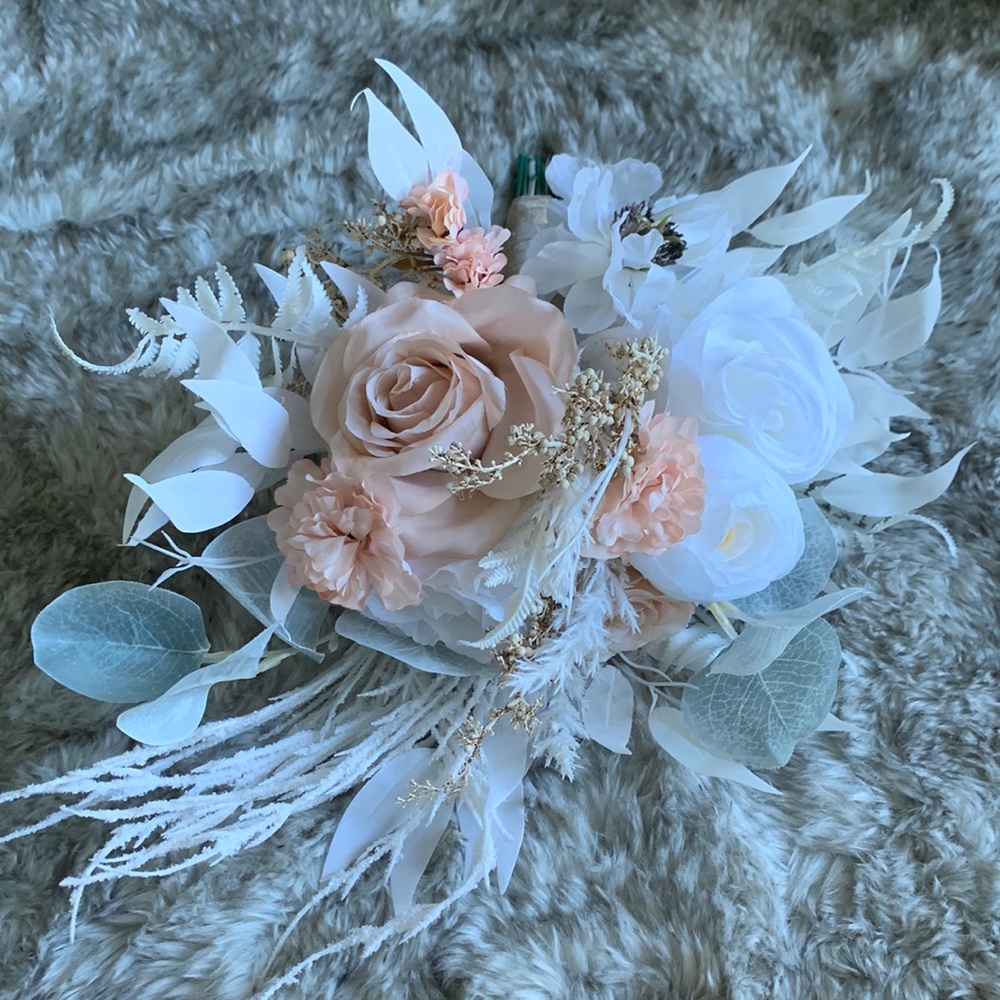 Flower arrangement